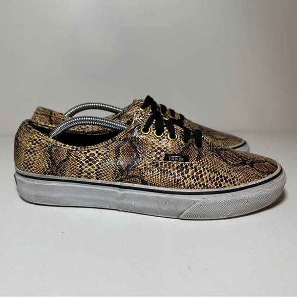 Vans Off the Wall Authentic Snakeskin Print Skate Shoes Women Size 9 (206 Box 24 - Picture 1 of 9